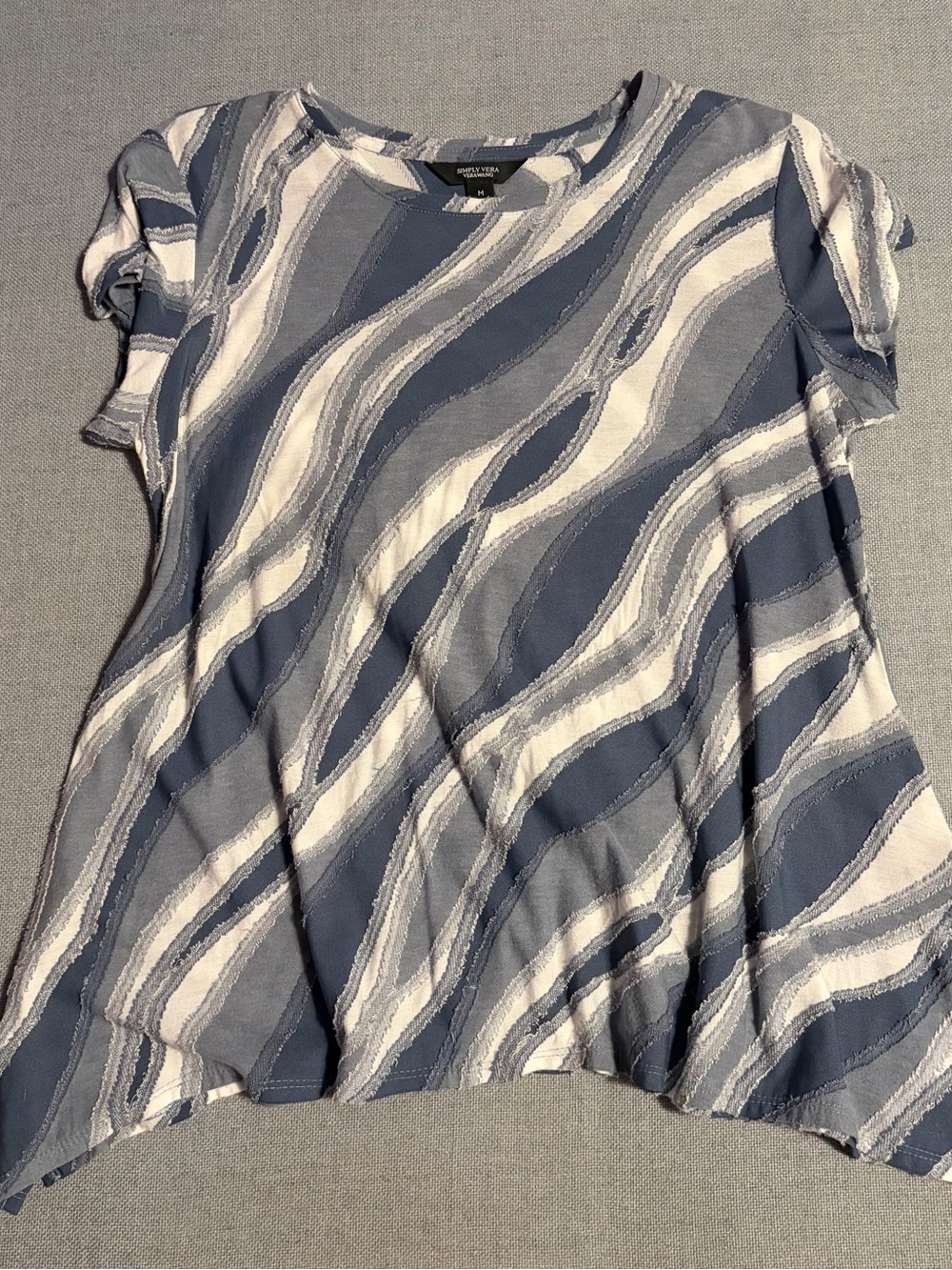Simply Vera Vera Wang Blue and White Wave-Print Short Sleeve Top
